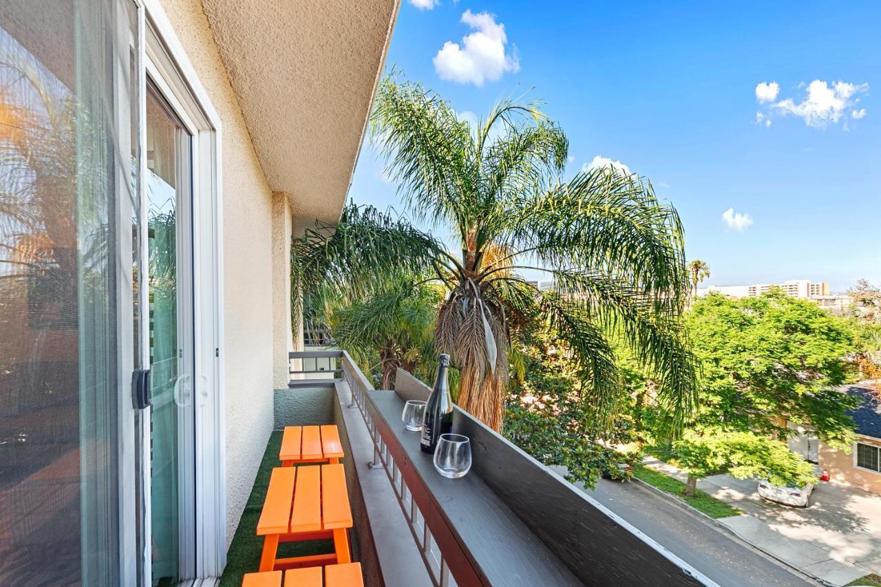 Beverly Hills 2 Bed 2 Bath Penthouse With Den And Parking 414 Los Angeles Eksteriør billede