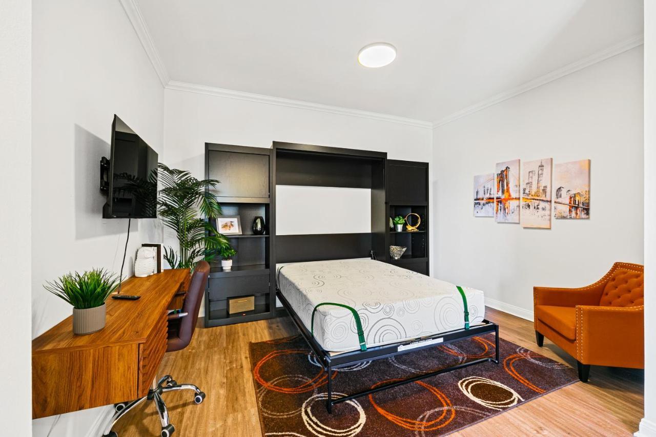 Beverly Hills 2 Bed 2 Bath Penthouse With Den And Parking 414 Los Angeles Eksteriør billede